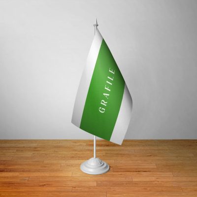 موکاپ پرچم رومیزی